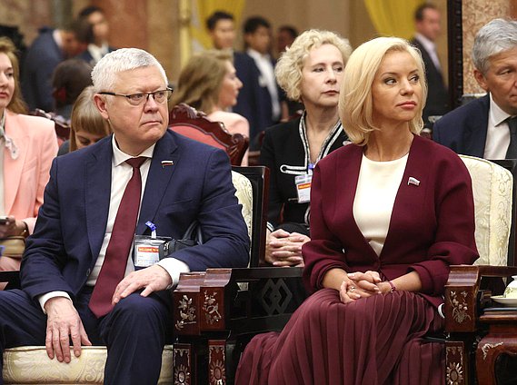 Chairman of the Committee on Security and Corruption Control Vasily Piskarev and Chairwoman of the Committee on Culture Olga Kazakova
