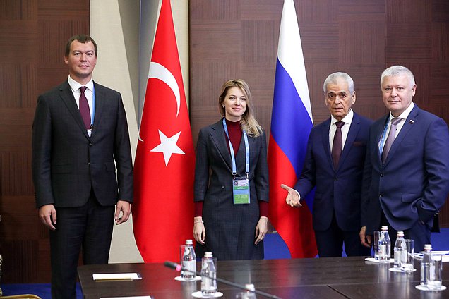 Chairman of the Committee on Physical Culture, Sport and Youth Affairs Mikhail Degtiarev, Deputy Chairwoman of the Committee on International Affairs Natalia Poklonskaia, First Deputy Chairman of the Committee on Education and Science Gennadii Onishchenko and Chairman of Committee on Security and Corruption Control Vasilii Piskarev