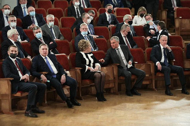 Председатель Государственной Думы Вячеслав Володин и Председатель Совета Федерации Валентина Матвиенко