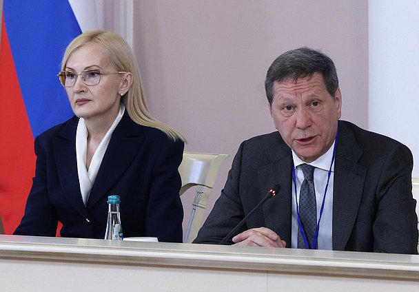 Заместитель Председателя Государственной Думы Ирина Яровая и Первый заместитель Председателя Государственной Думы Александр Жуков