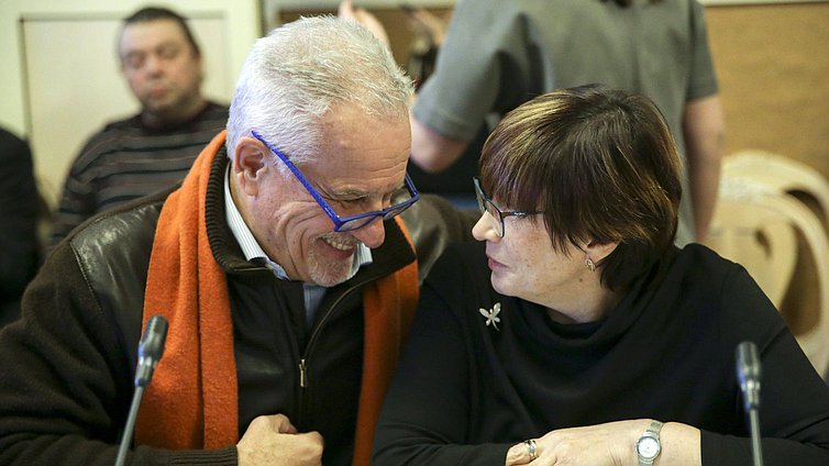 Режиссер-кинодокументалист, член Международного клуба Сафари, Член Международного клуба горных охотников OVIS Сергей Ястржембский