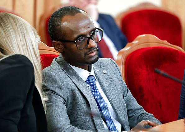 Круглый стол на тему «Развитие туризма и социокультурное сотрудничество со странами Африки»