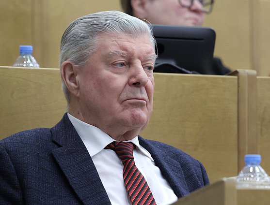 Парламентские слушания на тему «О развитии отраслей легкой промышленности в РФ»