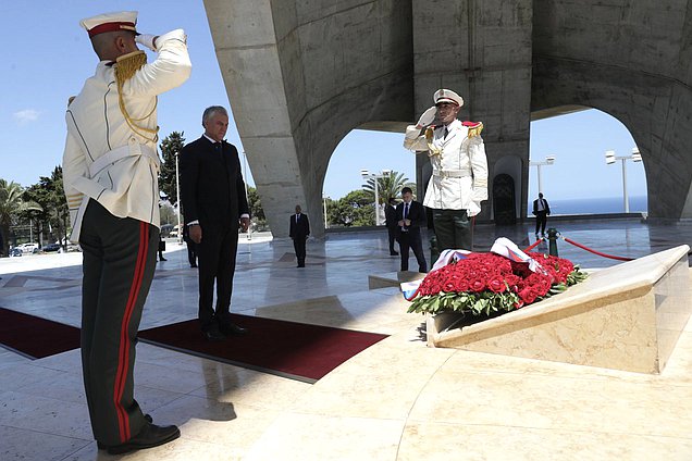 Chairman of the State Duma Vyacheslav Volodin laid a wreath at the Martyrs Memorial