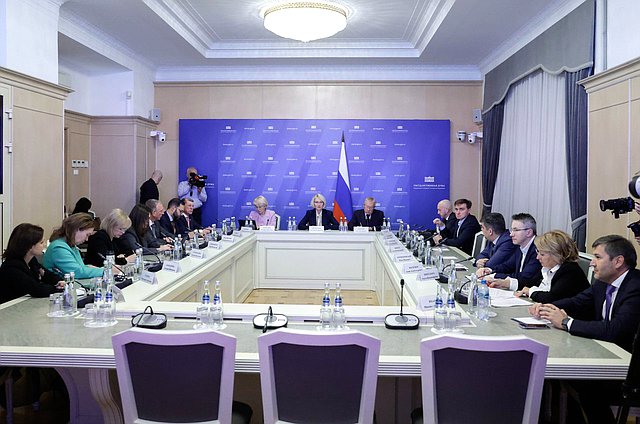 Заседание рабочей группы по вопросам среднего профессионального образования и подготовки профессиональных кадров