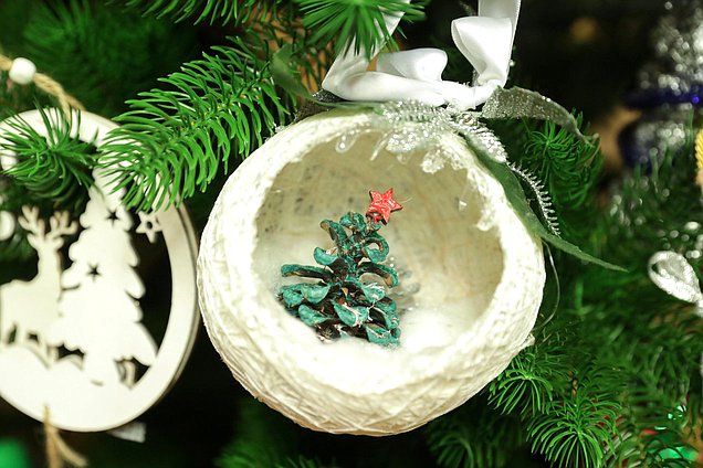 Фестиваль новогодних игрушек в Государственной Думе