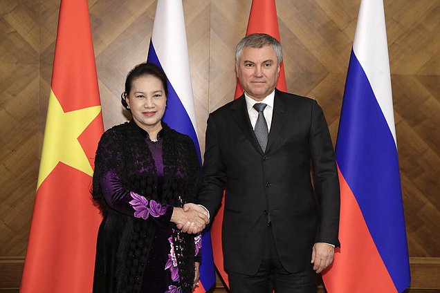 Chairman of the State Duma Viacheslav Volodin and Chairwoman of the National Assembly of Vietnam Nguyễn Thị Kim Ngân