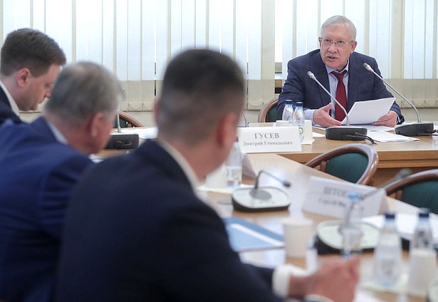 Председатель Комитета по контролю Олег Морозов