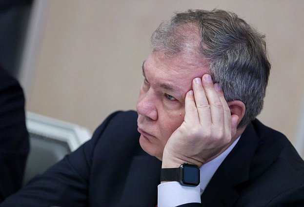 Председатель Комитета по делам СНГ, евразийской интеграции и связям с соотечественниками Леонид Калашников