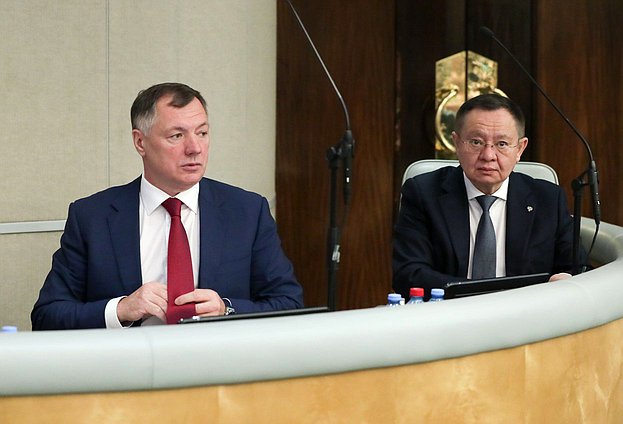 Заместитель Председателя Правительства РФ Марат Хуснуллин и Министр строительства и ЖКХ Ирек Файзуллин