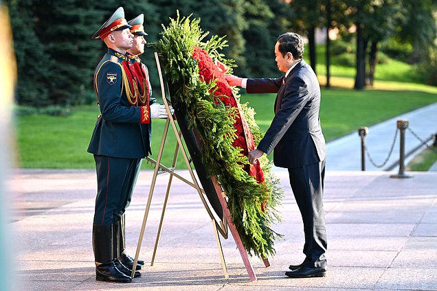 Chairman of the National Assembly of the Socialist Republic of Vietnam Trần Thanh Mẫn. Wreath-laying ceremony at the Tomb of the Unknown Soldier