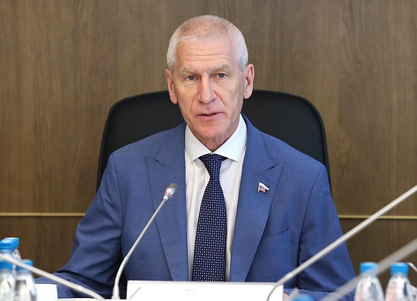 Председатель Комитета по физической культуре и спорту Олег Матыцин
