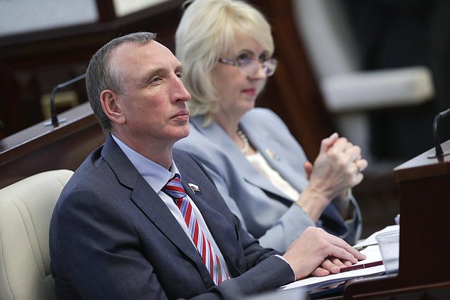 Первый заместитель Председателя Комитета по промышленности и торговле Александр Козловский