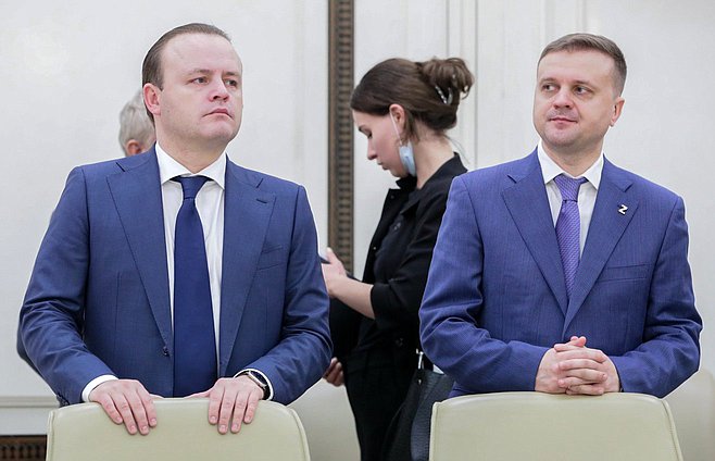 Заместитель Председателя Государственной Думы Владислав Даванков и Председатель Комитета по региональной политике и местному самоуправлению Алексей Диденко