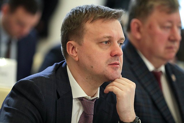 Председатель Комитета по региональной политике и местному самоуправлению Алексей Диденко