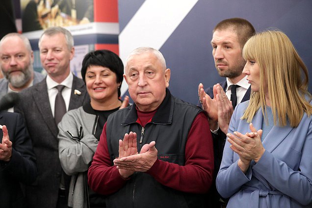 Председатель Комитета по развитию Дальнего Востока и Арктики Николай Харитонов и Первый заместитель Председателя Комитета по международным делам Светлана Журова