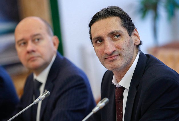 Заместитель Министра цифрового развития, связи и массовых коммуникаций РФ Олег Качанов