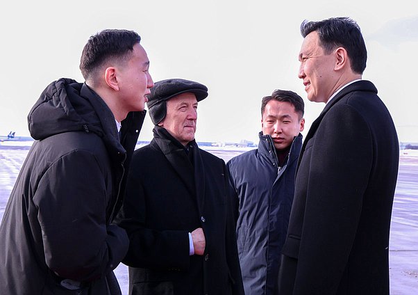 Заместитель Председателя Государственной Думы Алексей Гордеев и Председатель Великого Государственного Хурала Монголии Ням-Осорын Учрал