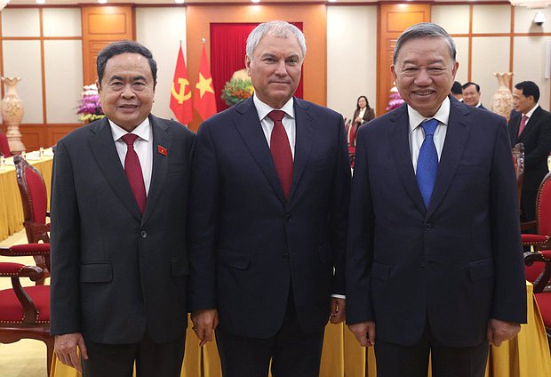 Chairman of the National Assembly of the Republic Trần Thanh Mẫn, Chairman of the State Duma Vyacheslav Volodin and General Secretary of the Communist Party of Vietnam Central Committee Tô Lâm