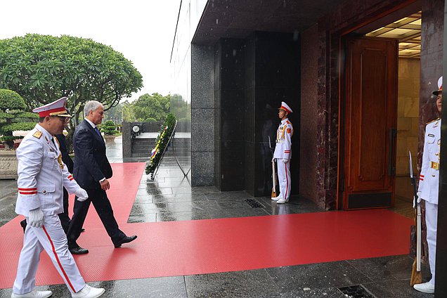 Chairman of the State Duma Vyacheslav Volodin. Wreath-laying ceremony at the Ho Chi Minh Mausoleum