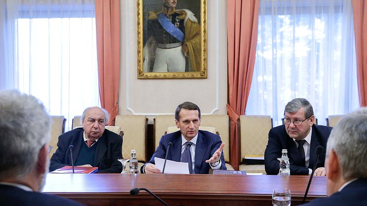  Председатель Государственной Думы  С.Е.Нарышкин провёл
заседание Президиума Совета Российского исторического общества.

