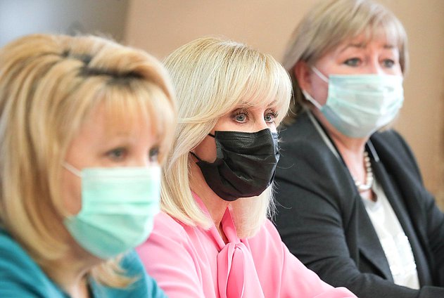 Заместитель Председателя Комитета по вопросам семьи, женщин и детей Оксана Пушкина