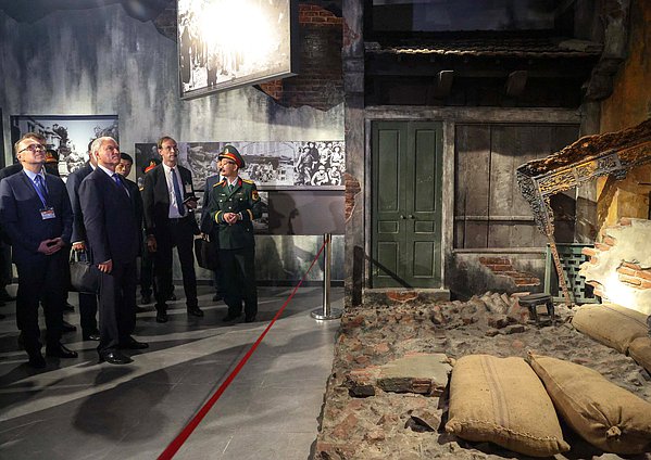 Chairman of the State Duma Vyacheslav Volodin at the Vietnam Military History Museum