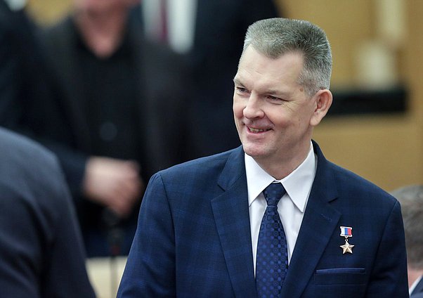 Член Комитета по транспорту и развитию транспортной инфраструктуры Александр Самокутяев