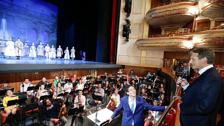 Рабочий визит Председателя Государственной Думы Федерального Собрания Российской Федерации С.Е.Нарышкина в Республику Казахстан.Посещение театра оперы и балета «Астана опера».