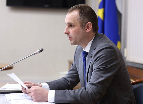 Председатель Комитета по охране здоровья Сергей Леонов