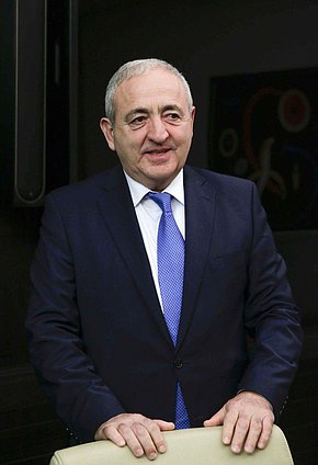 Встреча Председателя Государственной Думы 

Федерального Собрания Российской Федерации С.Е.Нарышкина 

c Генеральным секретарем Парламентской Ассамблеи  

Черноморского экономического сотрудничества А.Гаджиевым. 
