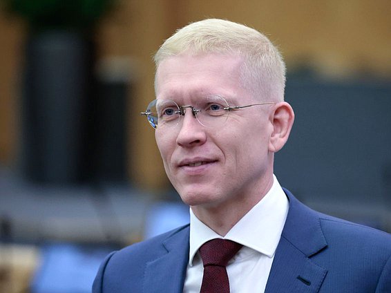 Член фракции "Единая Россия" Евгений Костин