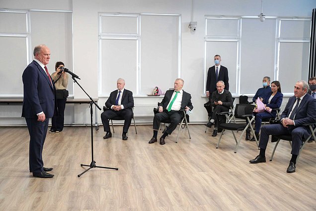 Руководитель фракции КПРФ Геннадий Зюганов