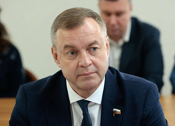Член Комитета по охране здоровья Дмитрий Назаров