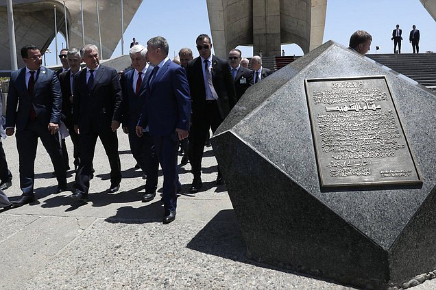 Chairman of the State Duma Vyacheslav Volodin laid a wreath at the Martyrs Memorial