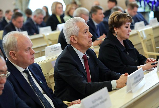 Руководитель фракции «Единая Россия» Владимир Васильев