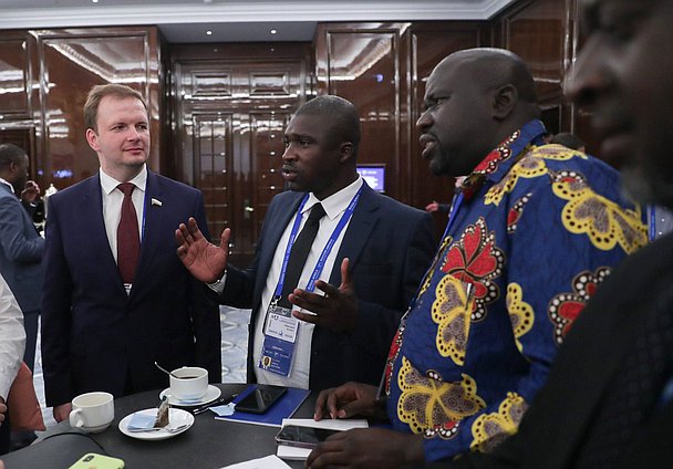 Round table discussion on the topic “Indivisible Security: Capabilities and Contributions of Parliaments” at the Second International Parliamentary Conference “Russia-Africa”