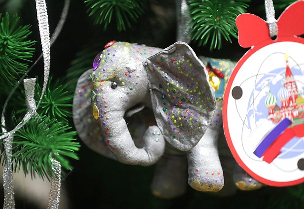 Фестиваль новогодних игрушек в Государственной Думе