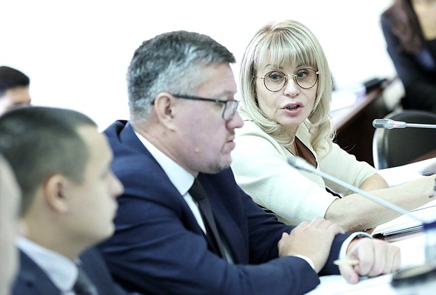 Заседание Комитета по молодежной политике