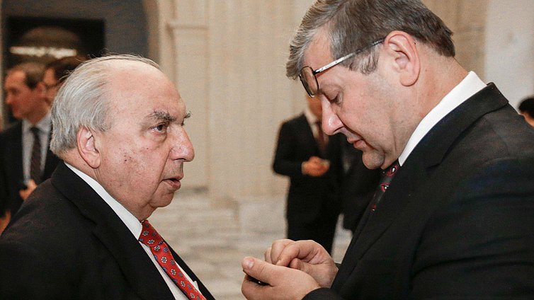 Заседание Президиума Совета
Российского исторического общества.
