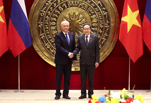 Chairman of the State Duma Vyacheslav Volodin and Chairman of the National Assembly of the Socialist Republic of Vietnam Trần Thanh Mẫn