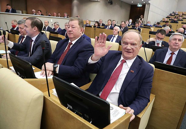 Руководитель фракции КПРФ Геннадий Зюганов