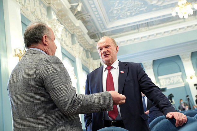 Руководитель фракции КПРФ Геннадий Зюганов