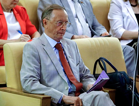 Первый заместитель Председателя Комитета по развитию гражданского общества, вопросам общественных и религиозных объединений Николай Бурляев