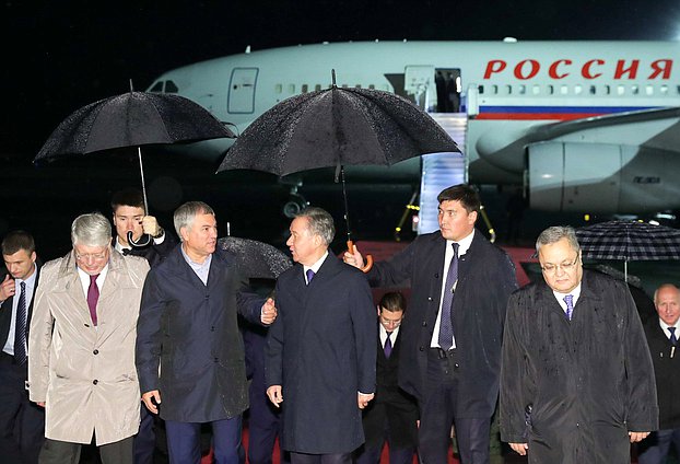 Председатель Государственной Думы Вячеслав Володин и Председатель Мажилиса Парламента Республики Казахстан Нурлан Нигматулин