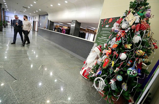 Фестиваль новогодних игрушек в Государственной Думе