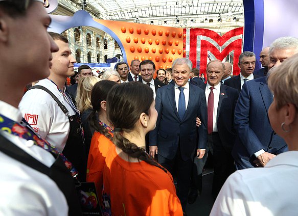 Председатель Государственной Думы Вячеслав Володин  и руководитель фракции КПРФ Геннадий Зюганов