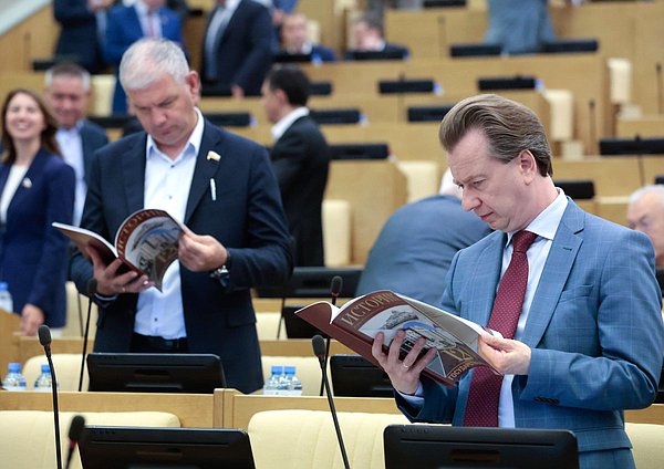 Первый заместитель Председателя Комитета по экологии, природным ресурсам и охране окружающей среды Владимир Бурматов