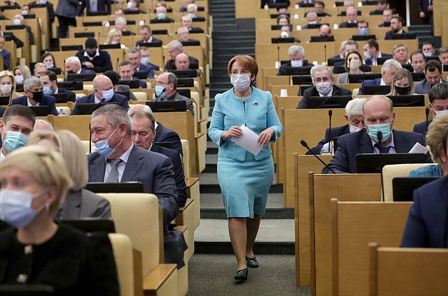 Член Комитета по бюджету и налогам Оксана Дмитриева