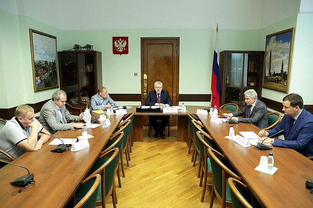 Рабочее совещание по доработке ко второму чтению проекта федерального закона «О контроле за деятельностью лиц, находящихся под иностранным влиянием»